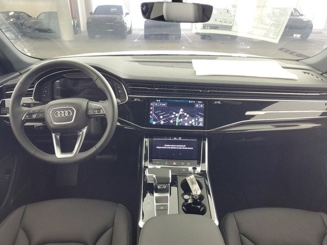 2025 Audi Q8 Premium Plus 55 TFSI quattro - 22737552 - 8