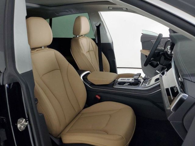 2025 Audi Q8 Premium Plus 55 TFSI quattro - 22854641 - 16