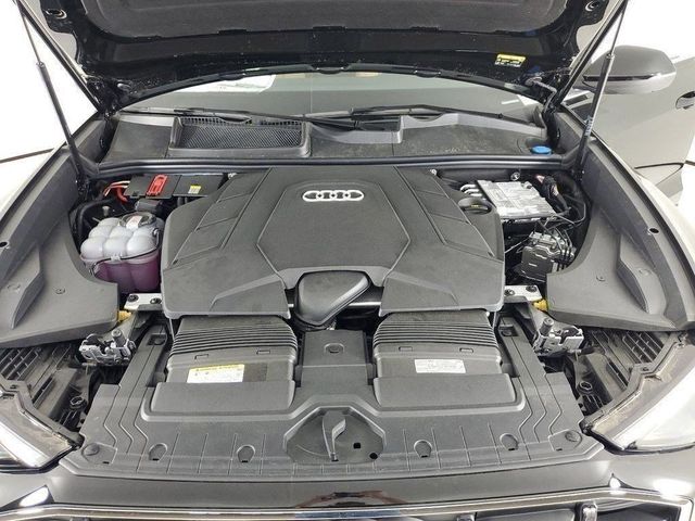 2025 Audi Q8 Premium Plus 55 TFSI quattro - 22854641 - 18