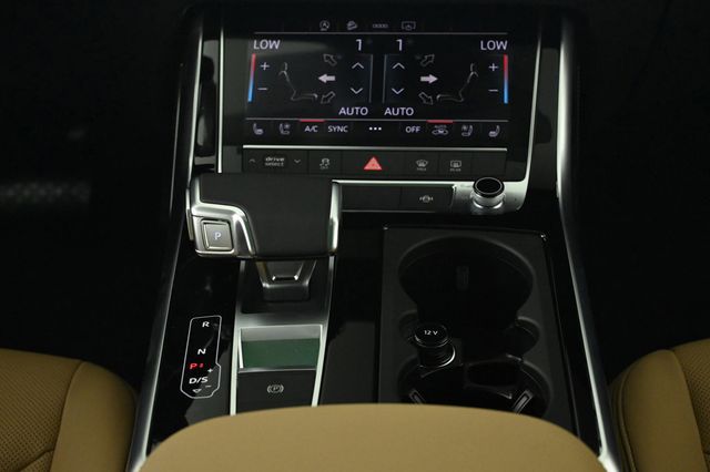 2025 Audi Q8 Premium Plus 55 TFSI quattro - 22881217 - 12