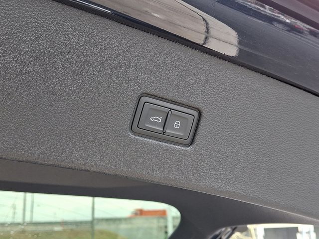 2025 Audi Q8 Premium Plus 55 TFSI quattro - 22883068 - 22