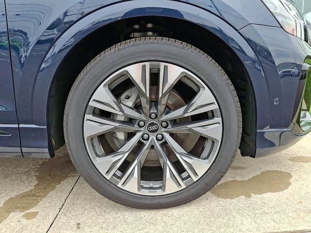 2025 Audi Q8 Premium Plus 55 TFSI quattro - 22883068 - 6