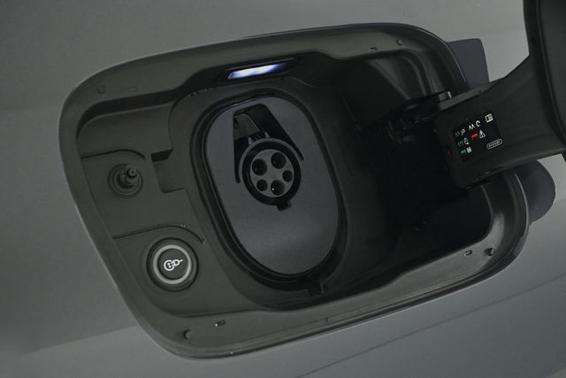 2025 Audi S6 e-tron Premium Plus quattro - 22908570 - 26