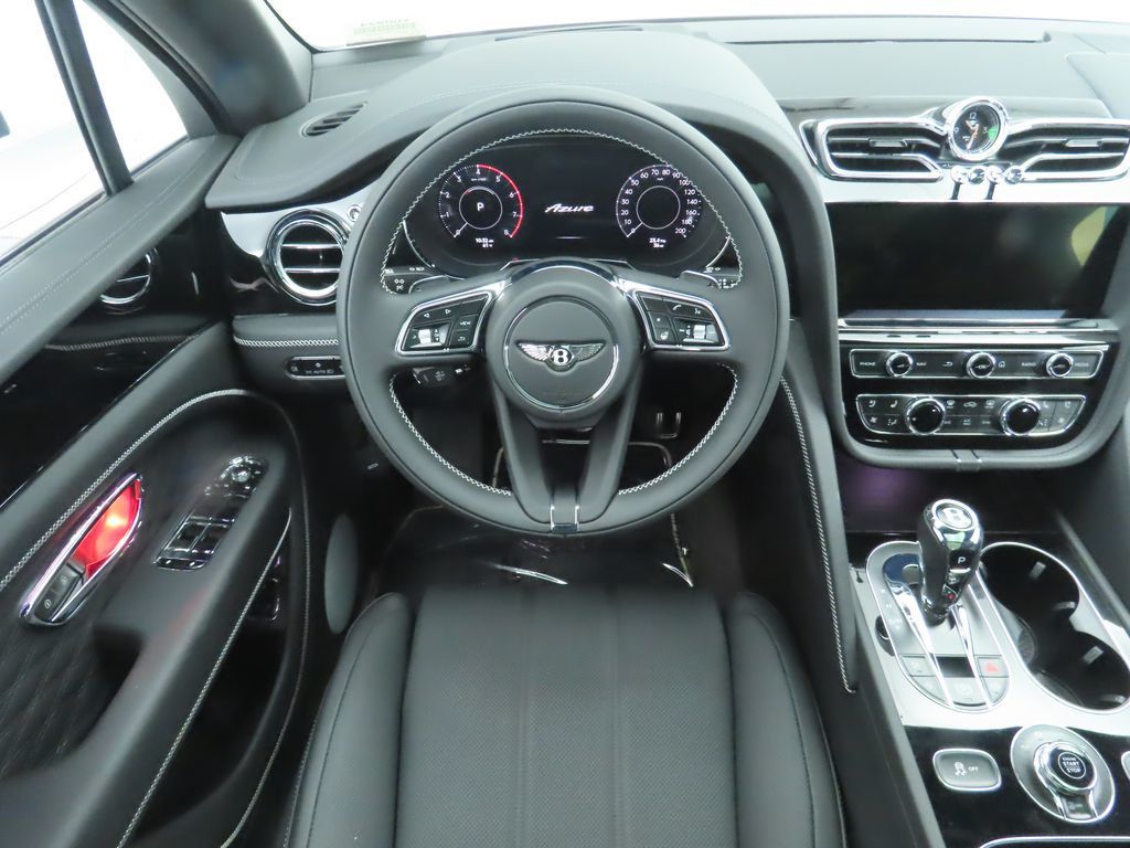 2025 Bentley Bentayga photo 10