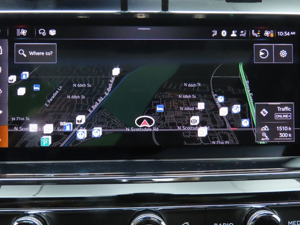 2025 Bentley Bentayga photo 15