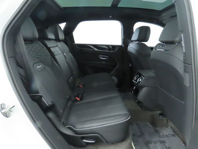 2025 Bentley Bentayga  - 22803697 - 22