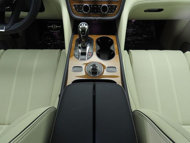 2025 Bentley Bentayga V8 AWD - 22909990 - 15