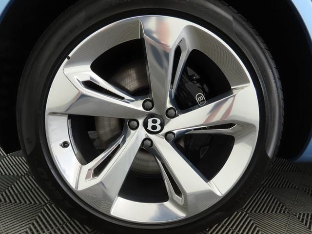 2025 Bentley Bentayga V8 AWD - 22909990 - 29