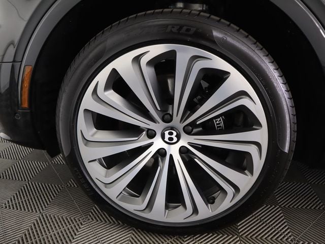 2025 Bentley Bentayga V8 AWD - 22910537 - 30