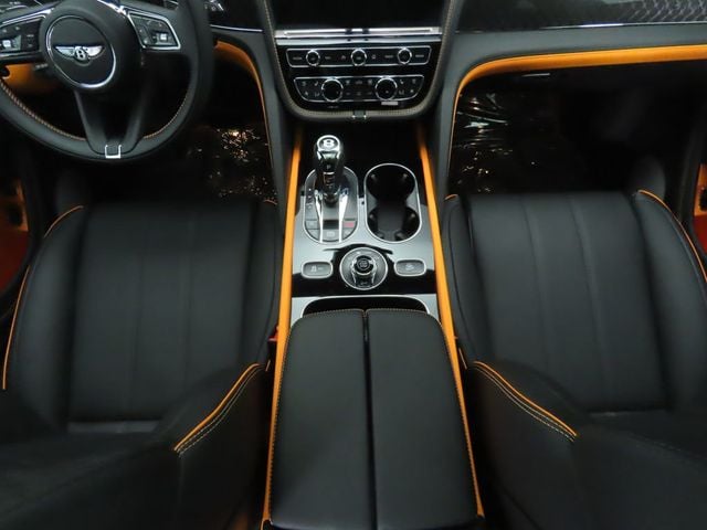 2025 Bentley Bentayga V8 AWD - 22925566 - 16
