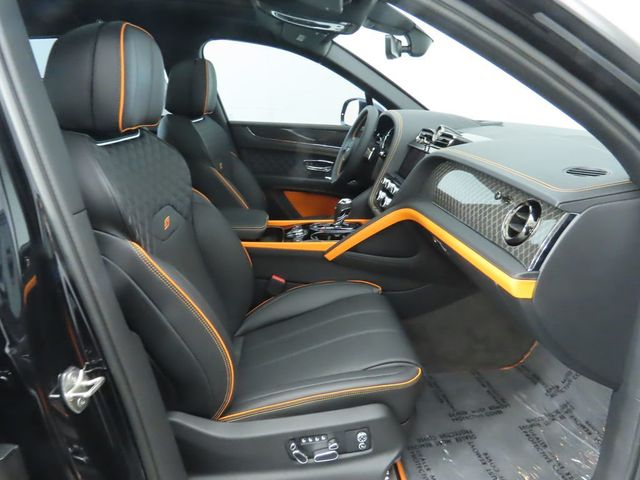 2025 Bentley Bentayga V8 AWD - 22925566 - 20