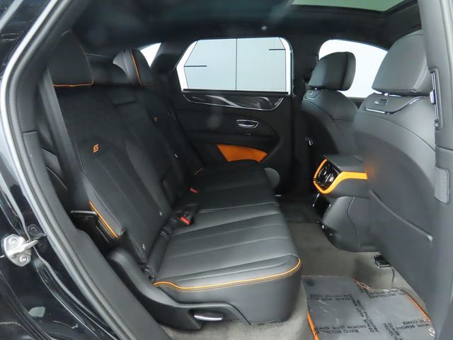 2025 Bentley Bentayga V8 AWD - 22925566 - 22