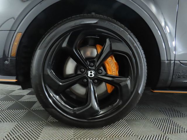 2025 Bentley Bentayga V8 AWD - 22925566 - 30