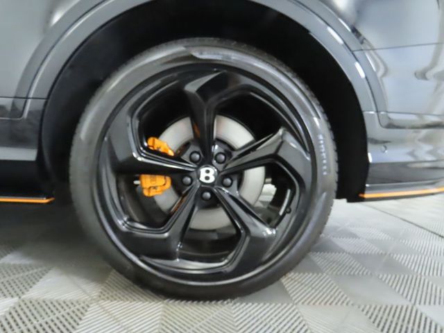 2025 Bentley Bentayga V8 AWD - 22925566 - 31