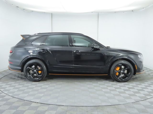2025 Bentley Bentayga V8 AWD - 22925566 - 3