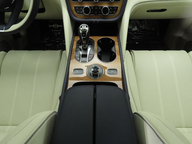 2025 Bentley Bentayga EWB V8 AWD - 22908718 - 12