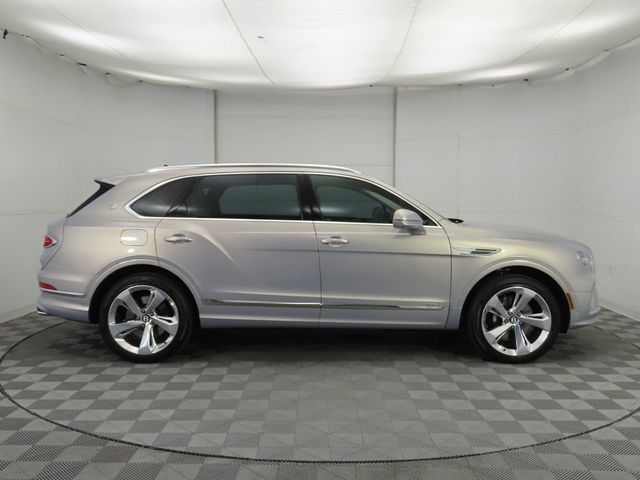 2025 Bentley Bentayga EWB V8 AWD - 22908718 - 3