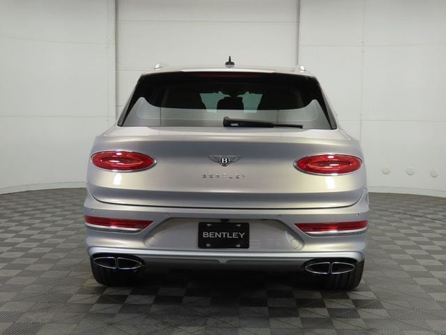 2025 Bentley Bentayga EWB V8 AWD - 22908718 - 5