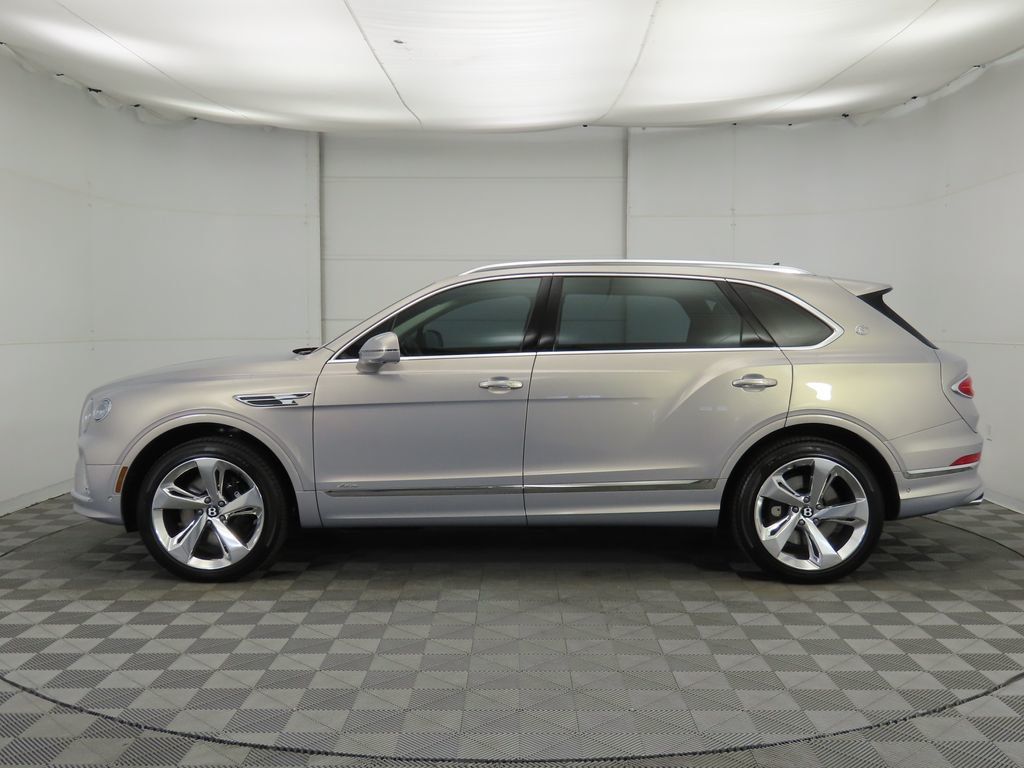 2025 Bentley Bentayga EWB V8 photo 4