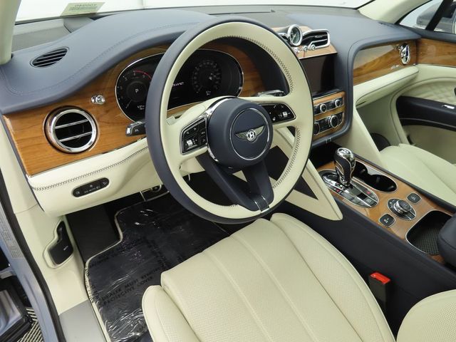 2025 Bentley Bentayga EWB V8 AWD - 22908718 - 8