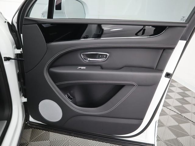 2025 Bentley Bentayga EWB V8 AWD - 22910191 - 25