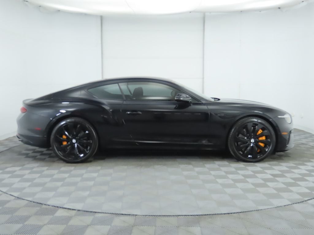 2025 Bentley Continental GT Black Edition photo 4