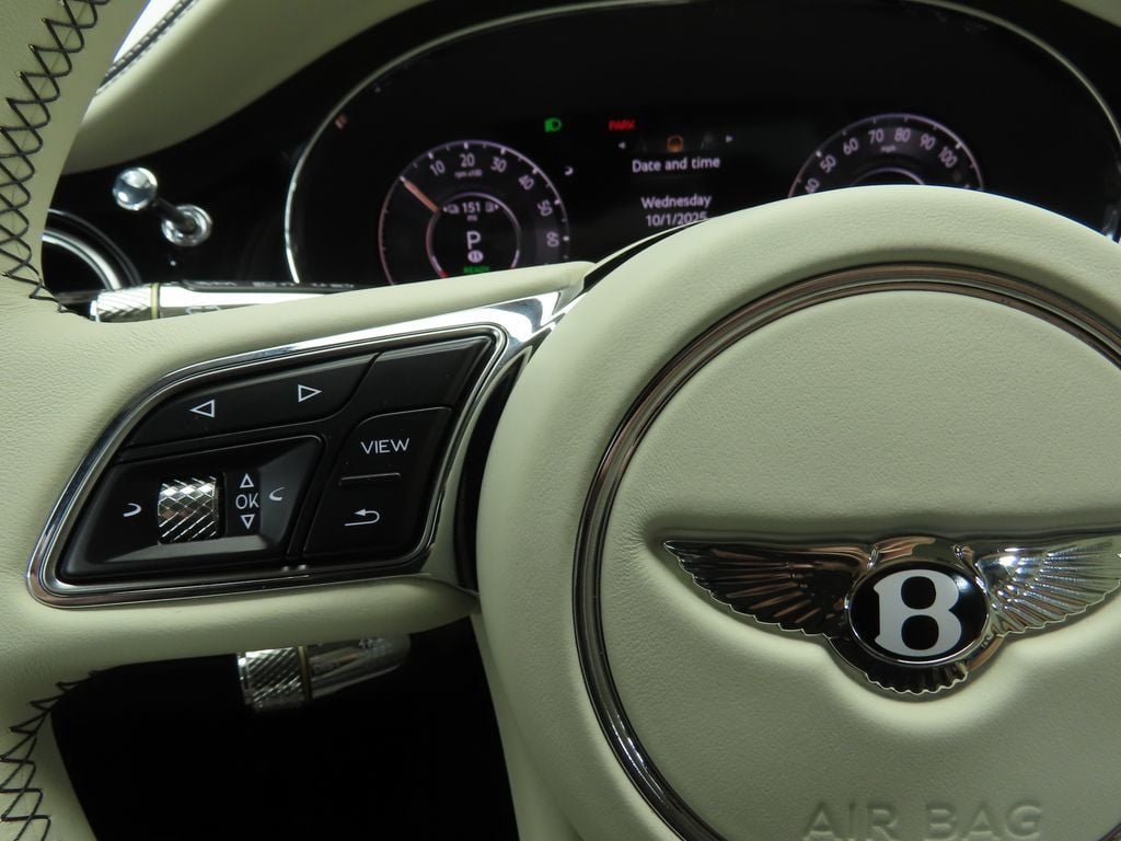 2025 Bentley Continental GT Black Edition photo 11