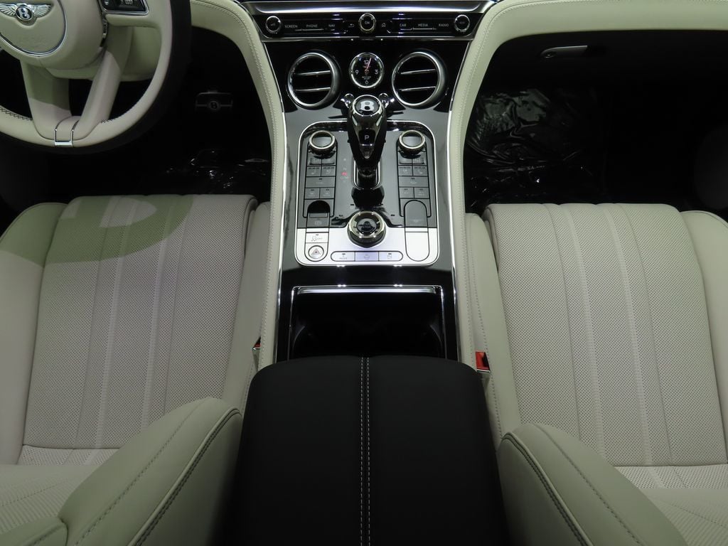 2025 Bentley Continental GT Black Edition photo 16
