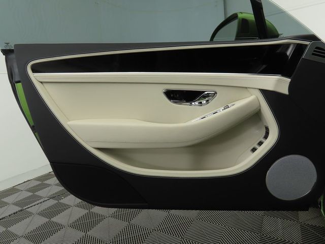 2025 Bentley Continental GT Black Edition Coupe - 22910192 - 23