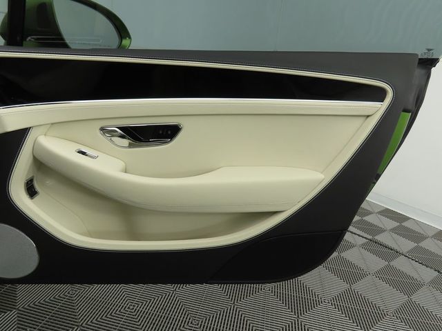 2025 Bentley Continental GT Black Edition Coupe - 22910192 - 24