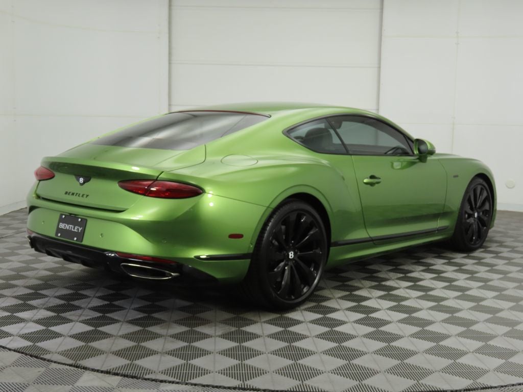2025 Bentley Continental GT Black Edition photo 5