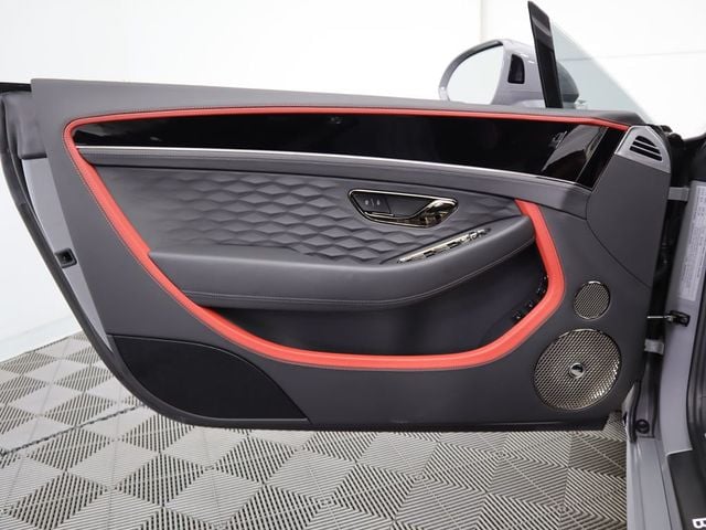 2025 Bentley Continental GT Speed Convertible - 22716930 - 31