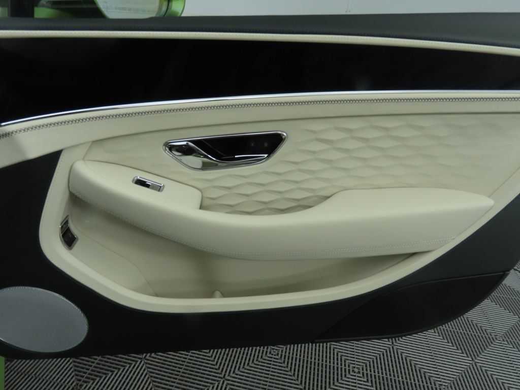 2025 Bentley Continental GT Speed photo 25