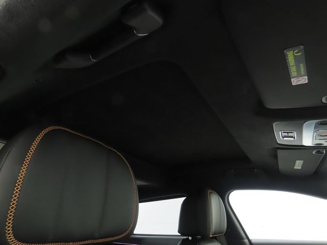 2025 Bentley Flying Spur - 22943437 - 18