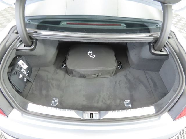 2025 Bentley Flying Spur Black Edition Sedan - 22910536 - 27