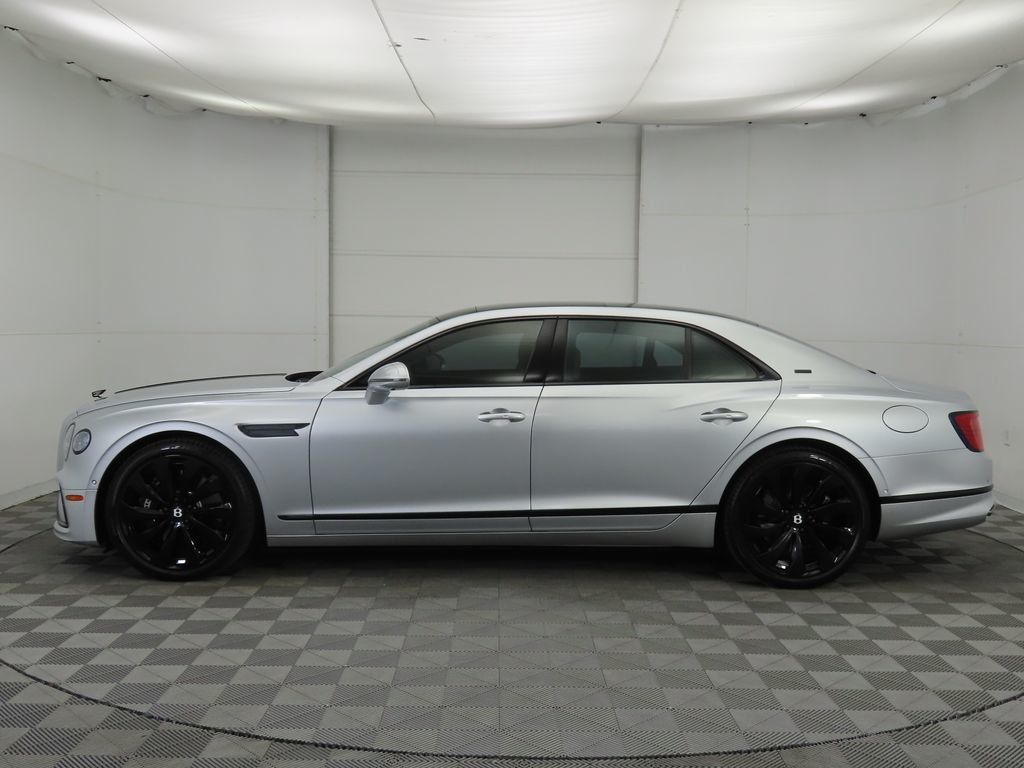 2025 Bentley Flying Spur photo 8