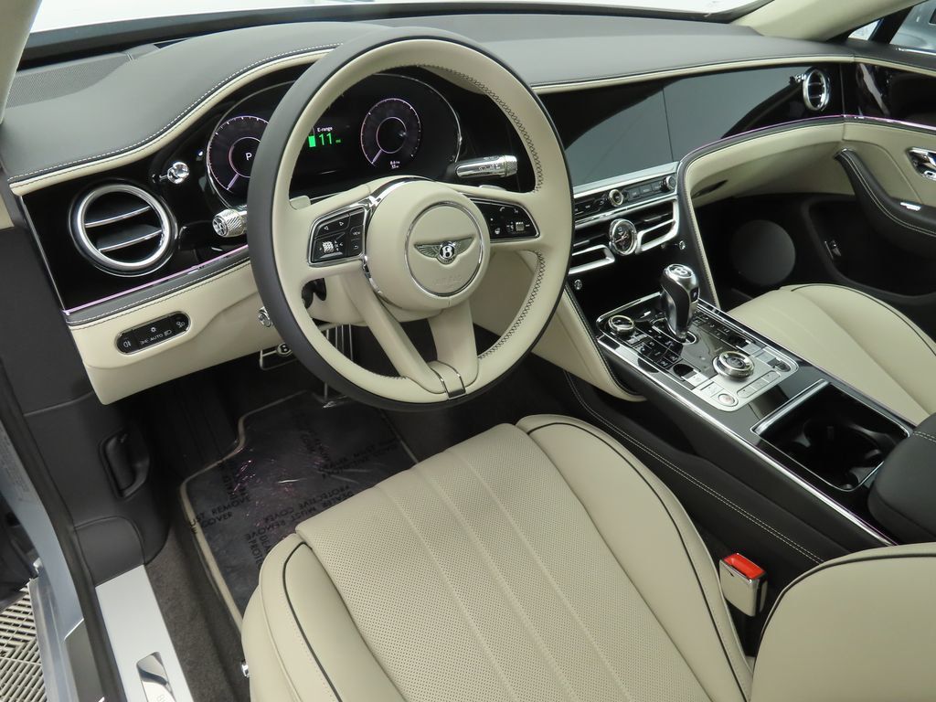 2025 Bentley Flying Spur photo 9