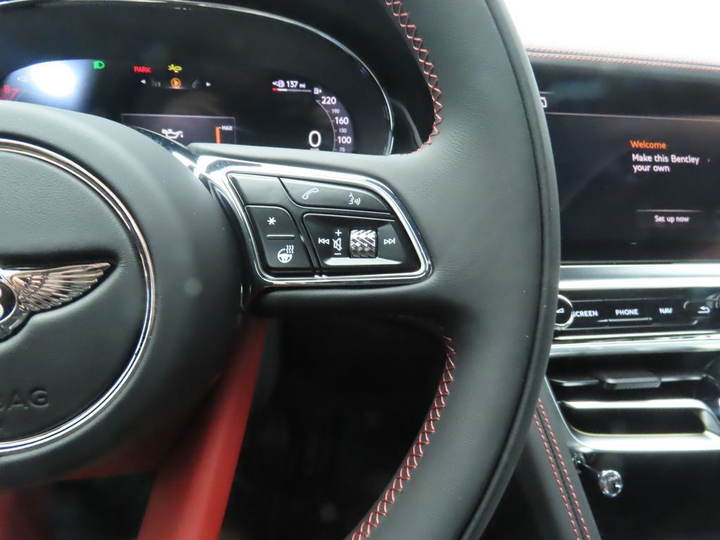 2025 Bentley Flying Spur Speed photo 12