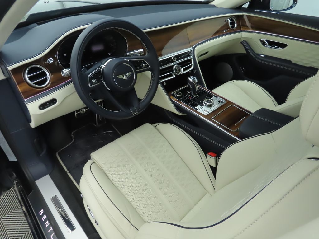 2025 Bentley Flying Spur Speed photo 9