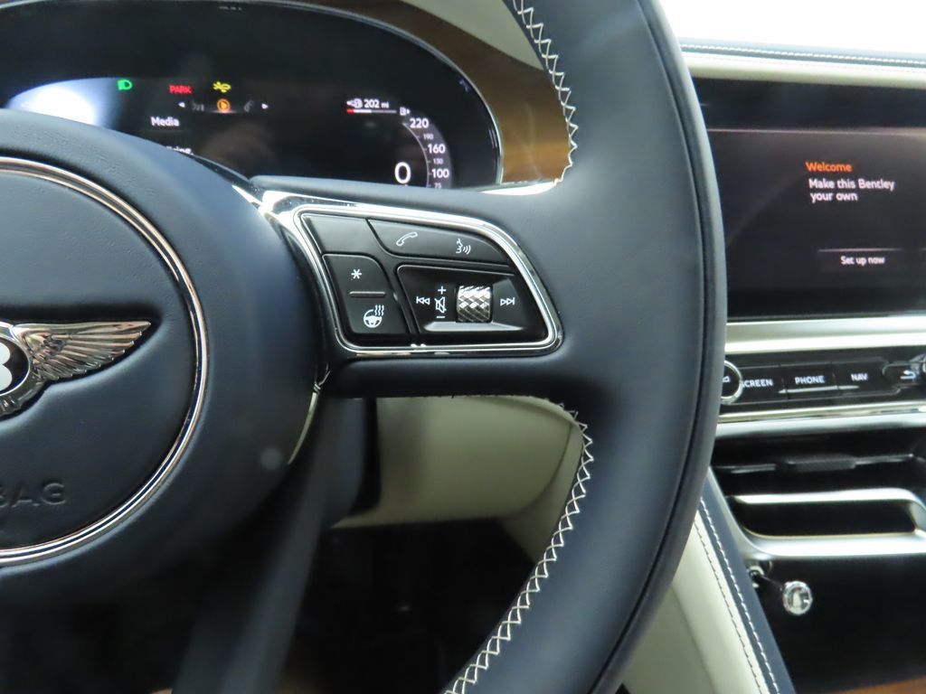 2025 Bentley Flying Spur Speed photo 12