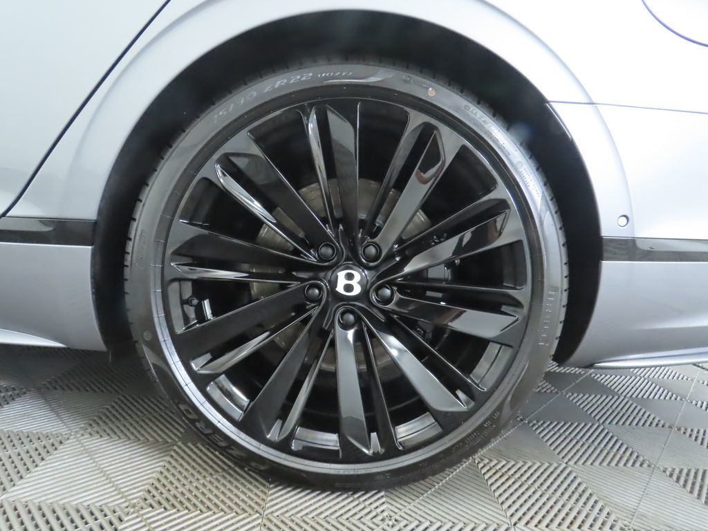 2025 Bentley Flying Spur Speed photo 26
