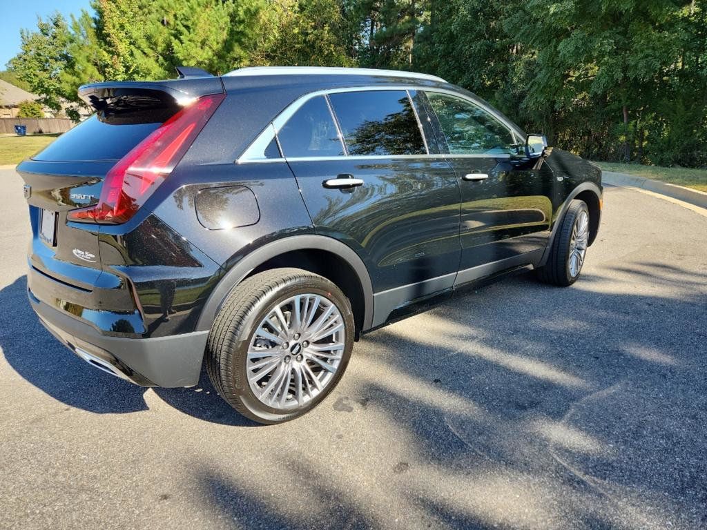 2025 Cadillac XT4 FWD 4dr Premium Luxury - 22632812 - 4