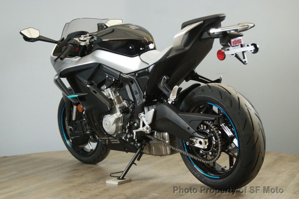 2025 CFMOTO 675SS Available Now! - 22872210 - 9