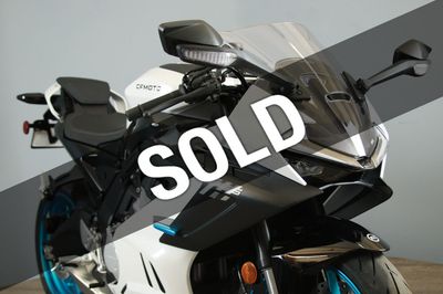 2025 CFMOTO 675SS - LCEPEVLP9S6002285