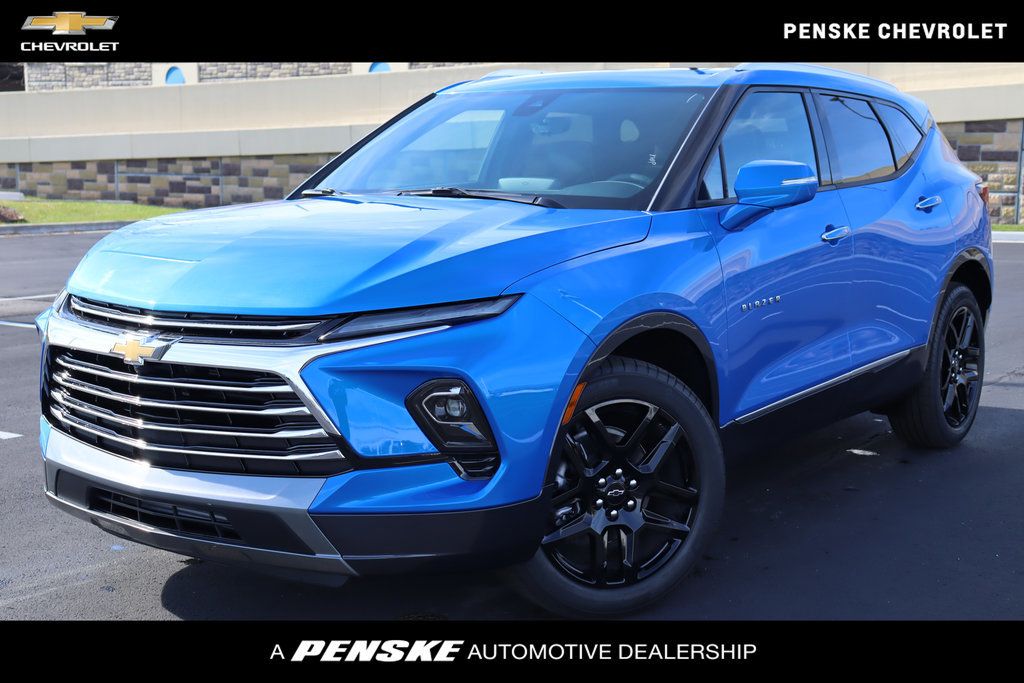 2025 New Chevrolet Blazer FWD 4dr Premier at Serving