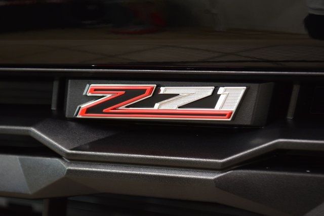 2025 Chevrolet Colorado 4WD Crew Cab Z71 - 22878417 - 11