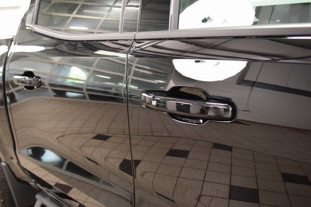 2025 Chevrolet Colorado 4WD Crew Cab Z71 - 22878417 - 18