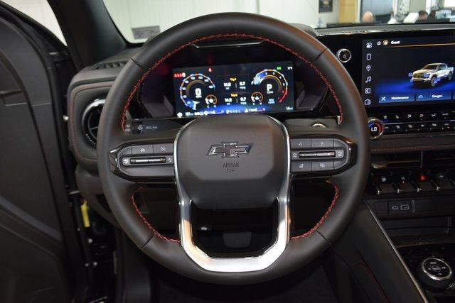 2025 Chevrolet Colorado 4WD Crew Cab Z71 - 22878417 - 36