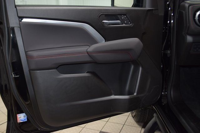 2025 Chevrolet Colorado 4WD Crew Cab Z71 - 22878417 - 44