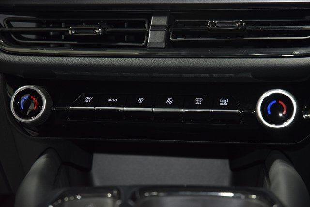 2025 Chevrolet Equinox EV 4dr RS - 22899985 - 31